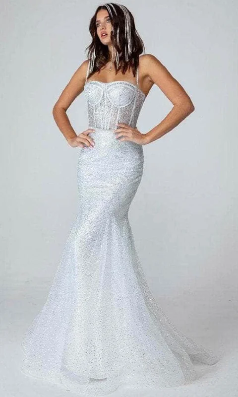 Fashionable women’s clothing that makes you shine   Eureka Fashion 9911 - Glittered Sweetheart Neck Evening Gown