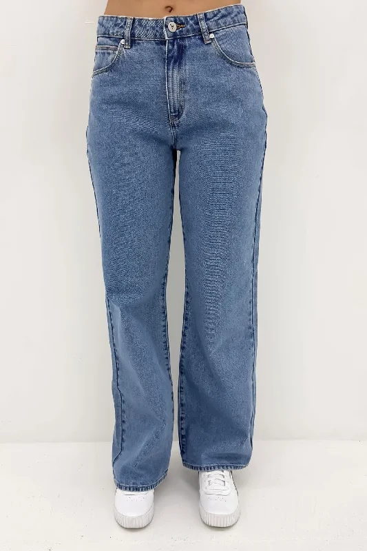 Soft, breathable fabrics for fashionable women   A 95 Baggy Jean Gigi